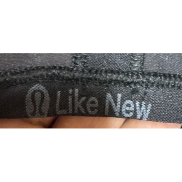 Lululemon Womens Racerback Tank Top Black lightweight Sheer Sz 6 Adj Staps - Picture 4 of 4